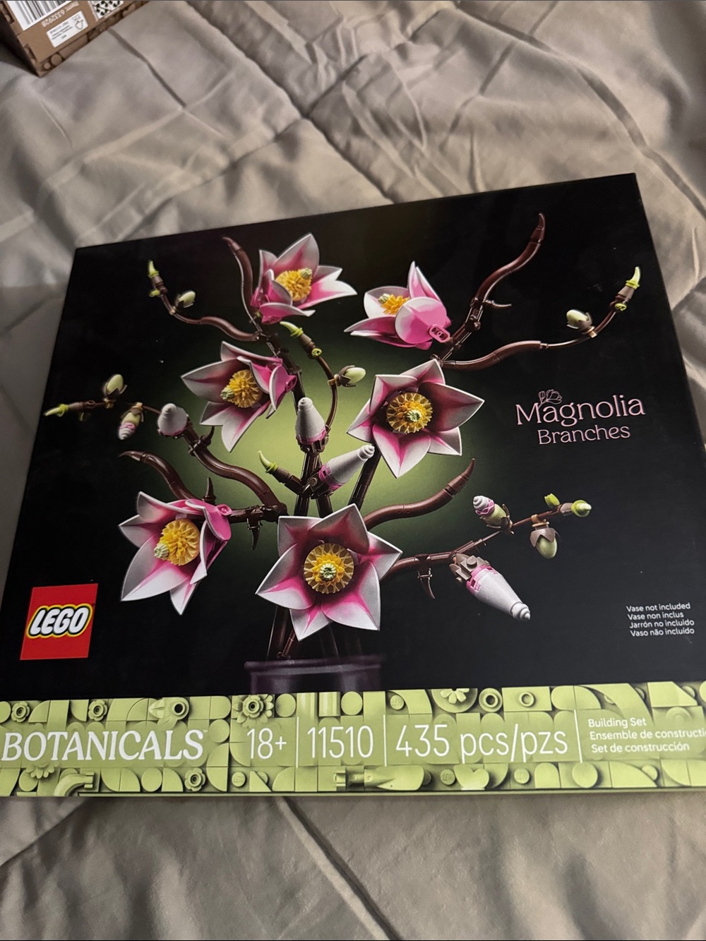 LEGO Magnolia Branches - Pink, White & Yellow Floral Set